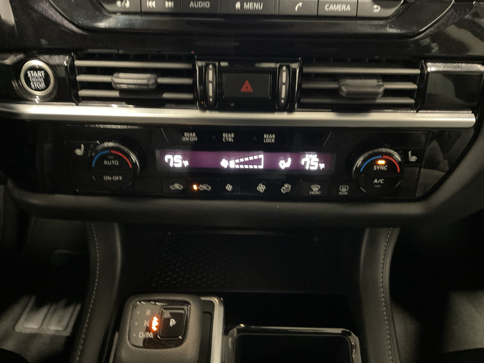 2023 Nissan Pathfinder SV