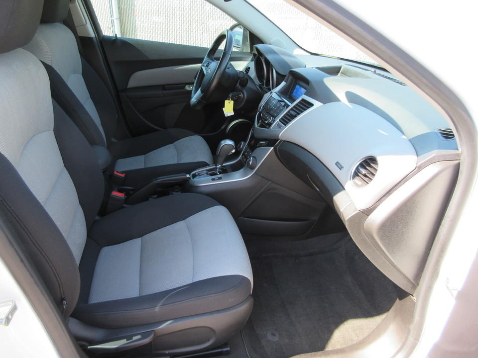 2014 Chevrolet Cruze LS Auto