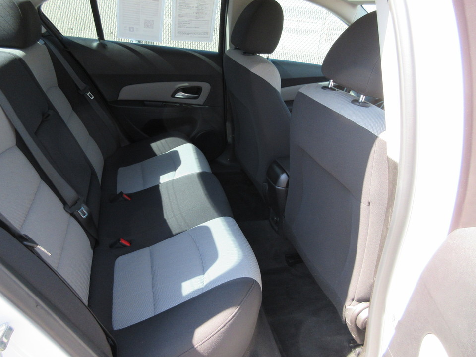 2014 Chevrolet Cruze LS Auto