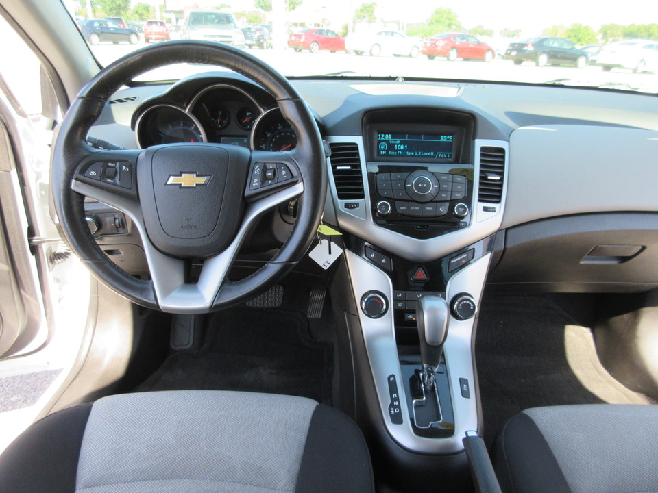 2014 Chevrolet Cruze LS Auto