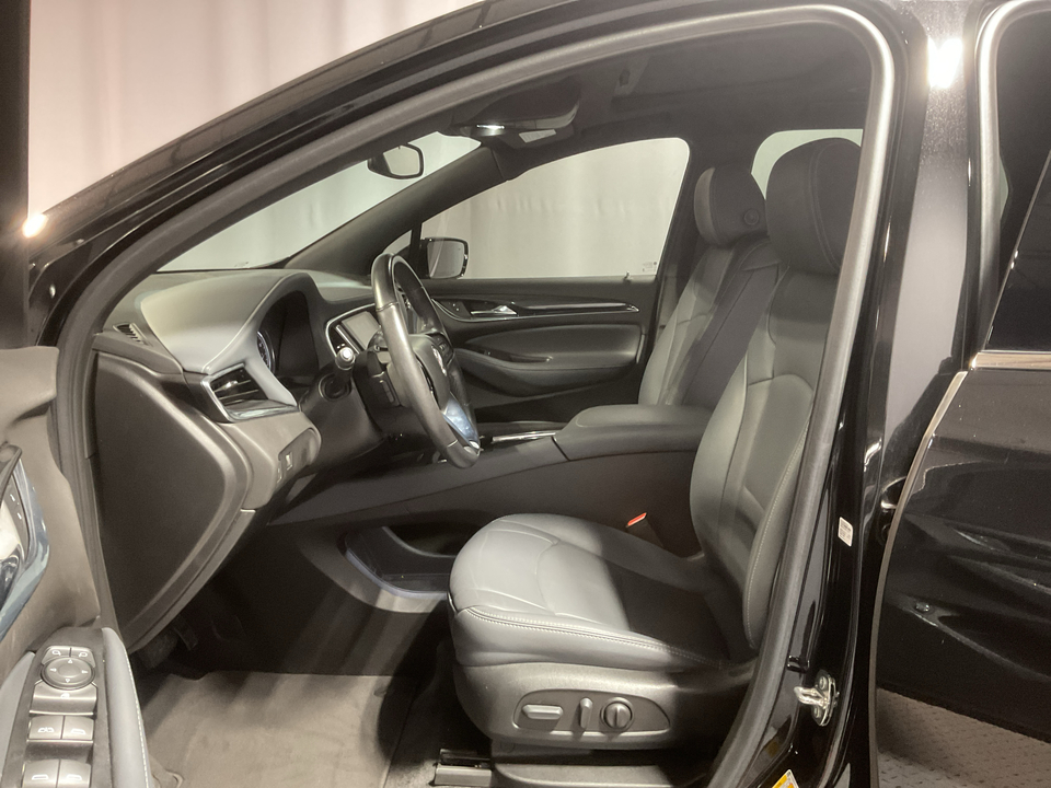 2023 Buick Enclave Essence FWD