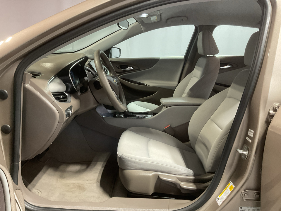 2023 Chevrolet Malibu LS