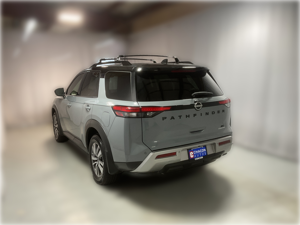 2022 Nissan Pathfinder SL
