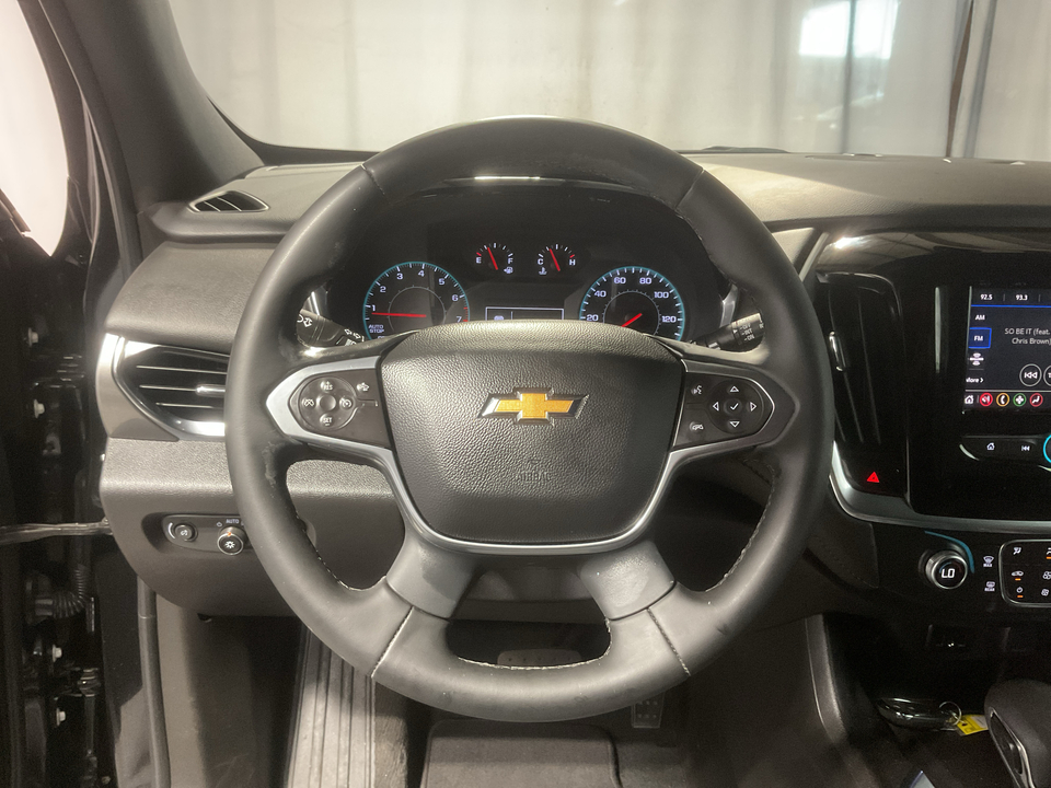 2023 Chevrolet Traverse LT Cloth FWD