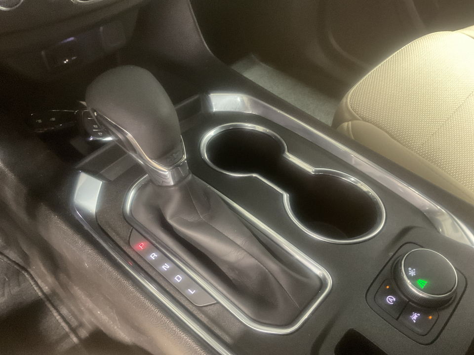 2023 Chevrolet Traverse LS FWD