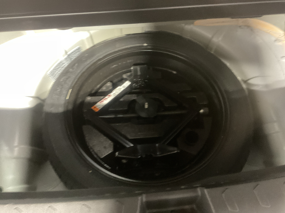 2023 Chevrolet Traverse LS FWD