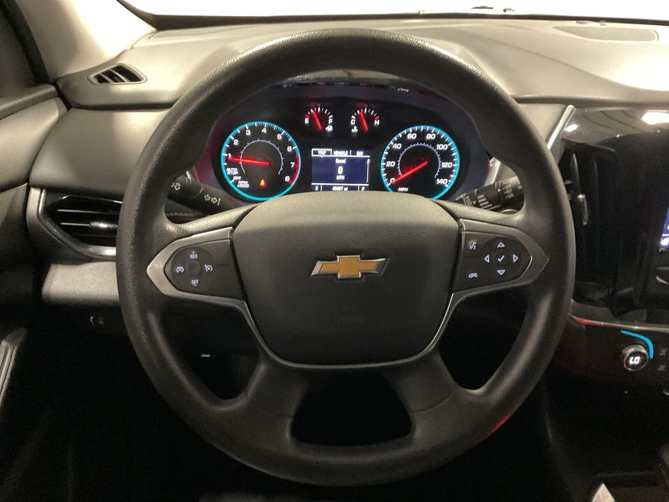 2021 Chevrolet Traverse LS FWD
