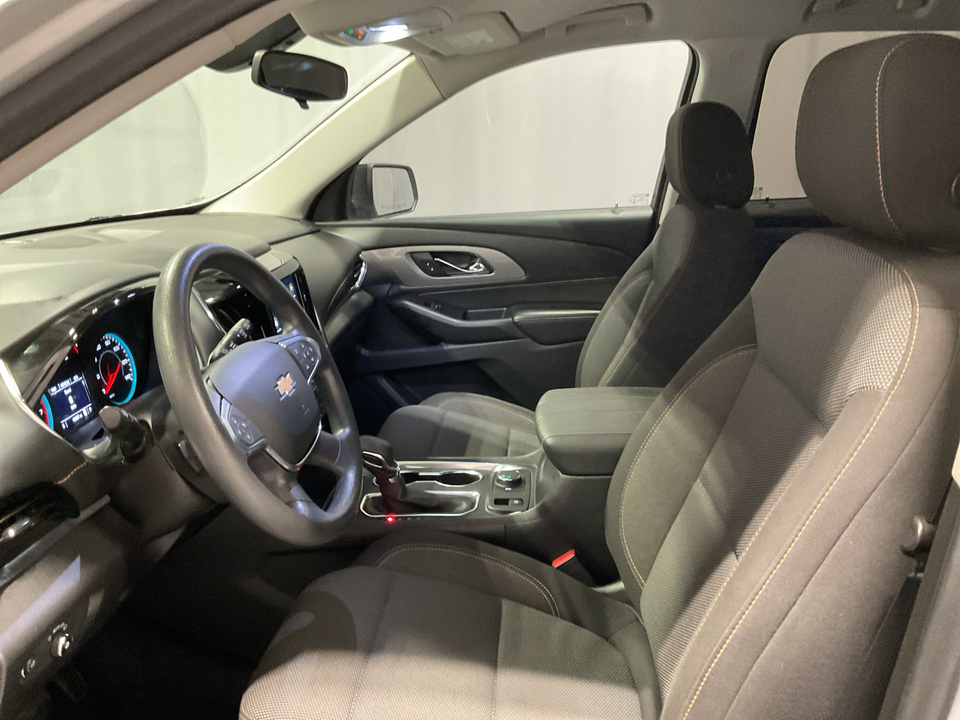 2021 Chevrolet Traverse LS FWD