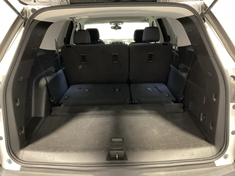 2021 Chevrolet Traverse LS FWD