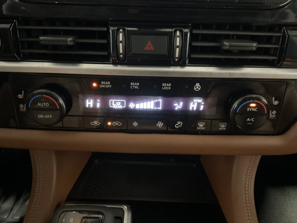 2023 Nissan Pathfinder Platinum