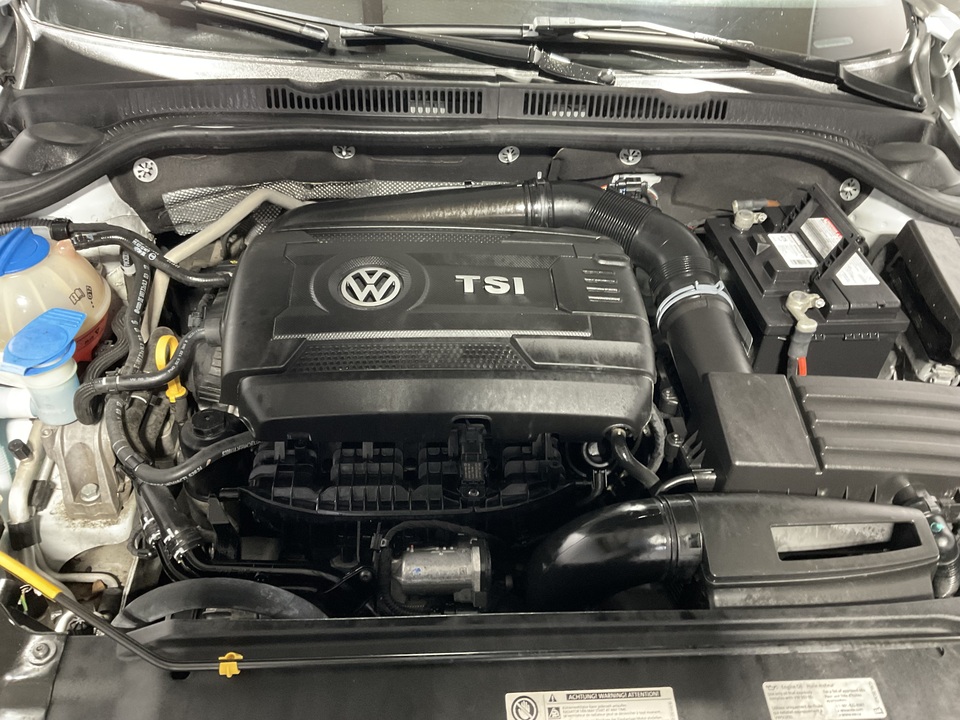 2016 Volkswagen Jetta SE 6A
