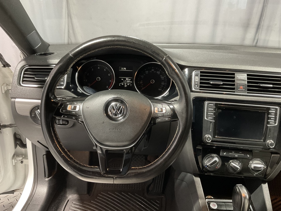2016 Volkswagen Jetta SE 6A