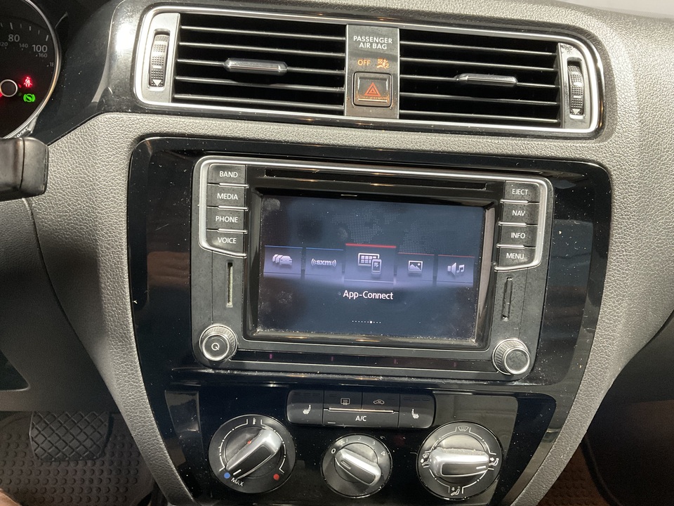 2016 Volkswagen Jetta SE 6A