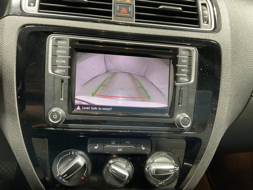 2016 Volkswagen Jetta SE 6A