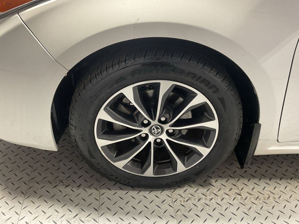 2017 Toyota Avalon XLE