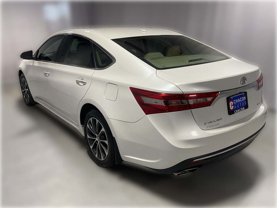 2017 Toyota Avalon XLE