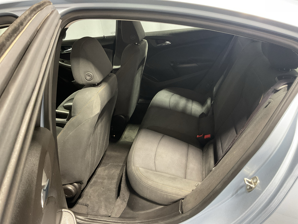 2017 Chevrolet Cruze LS Auto