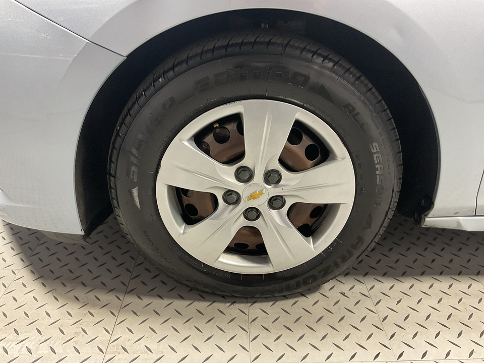 2017 Chevrolet Cruze LS Auto