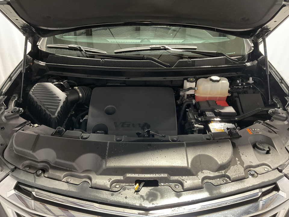 2023 Chevrolet Traverse LT Cloth FWD