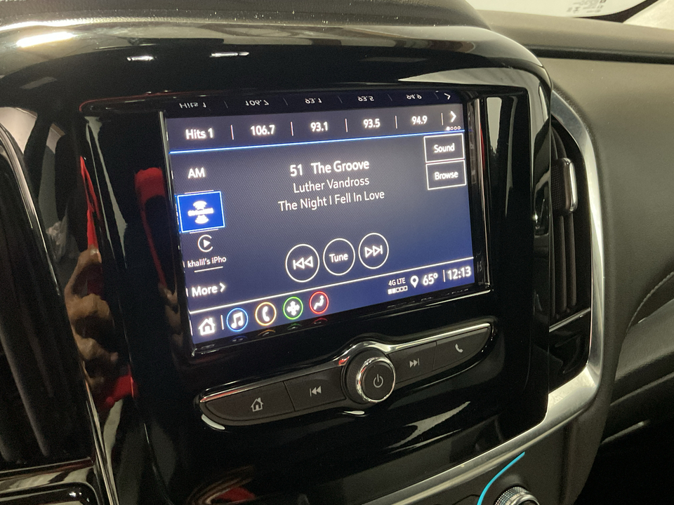 2023 Chevrolet Traverse LT Cloth FWD