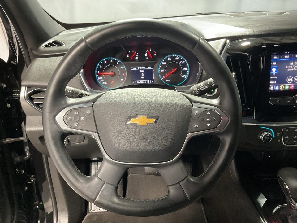 2023 Chevrolet Traverse LT Cloth FWD