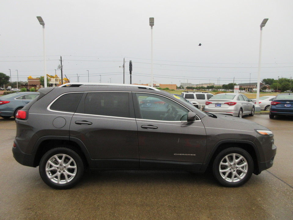 2016 Jeep Cherokee Latitude FWD