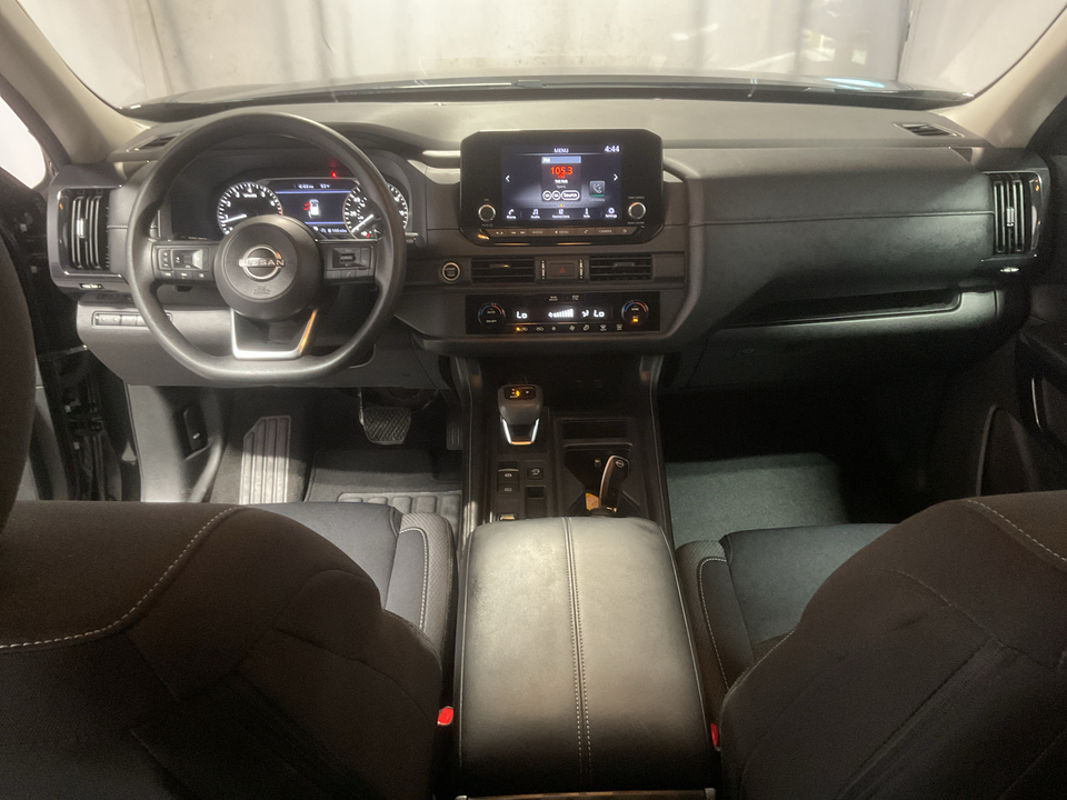2023 Nissan Pathfinder S