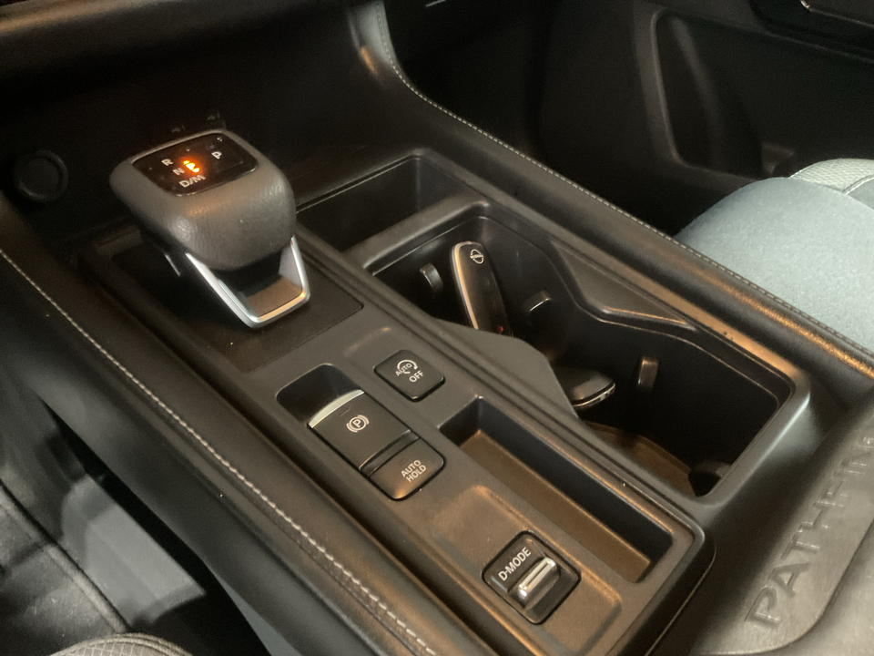 2023 Nissan Pathfinder S