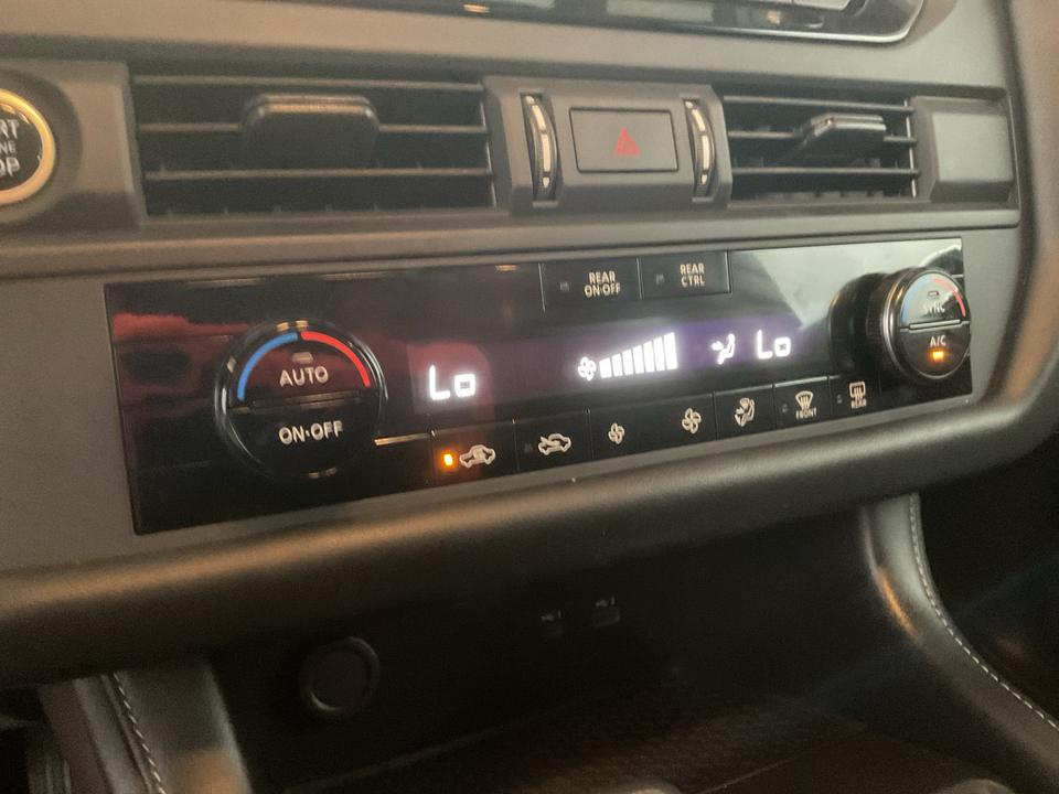 2023 Nissan Pathfinder S