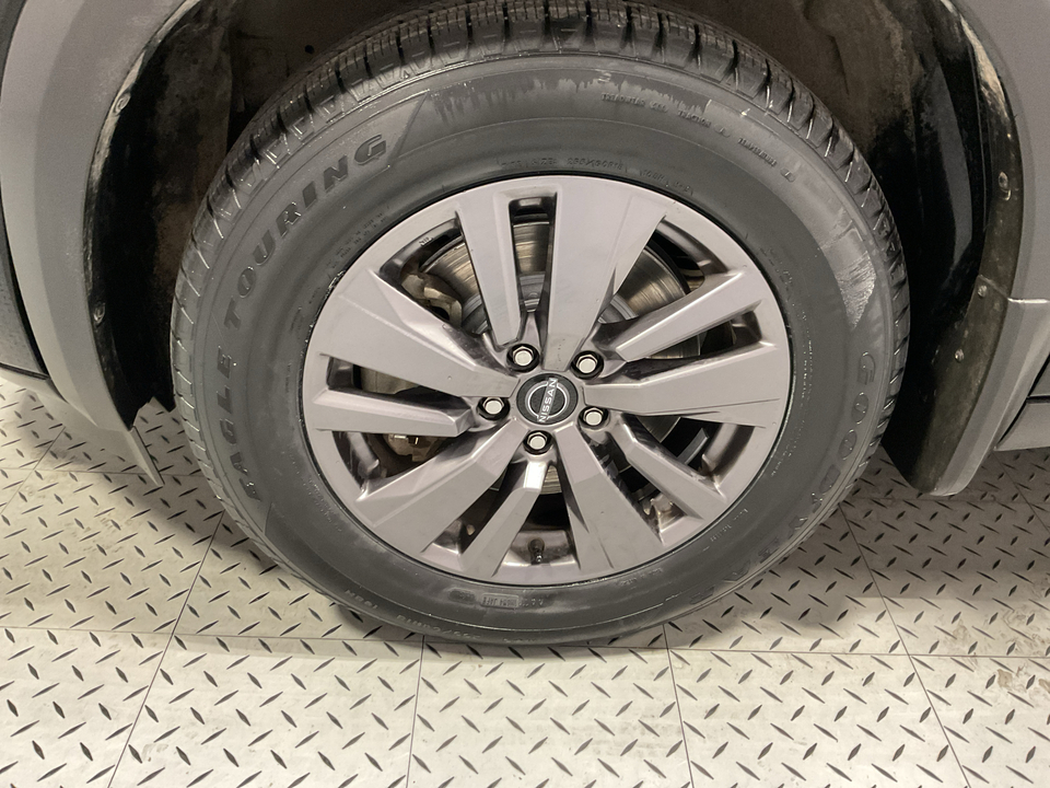2023 Nissan Pathfinder S