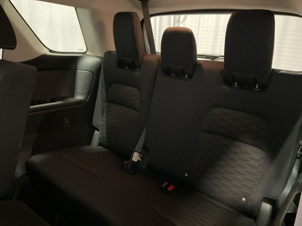 2023 Nissan Pathfinder S