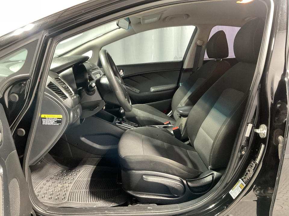 2018 Kia Forte LX 6A