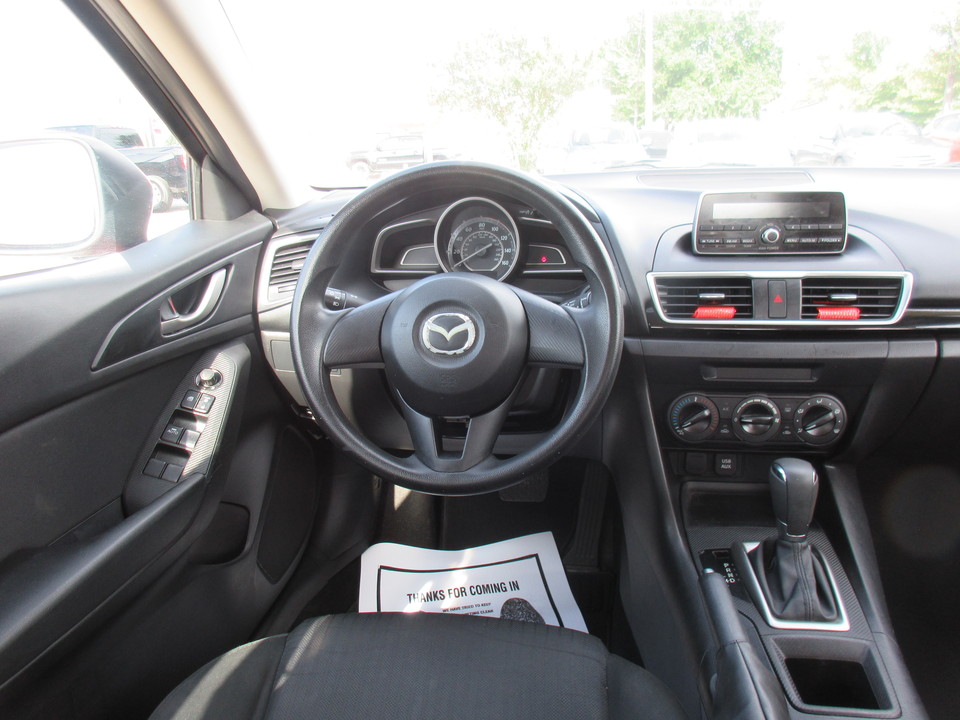 2015 Mazda MAZDA3 i SV AT 4-Door