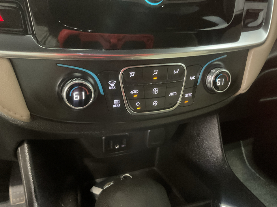 2023 Chevrolet Traverse LS FWD