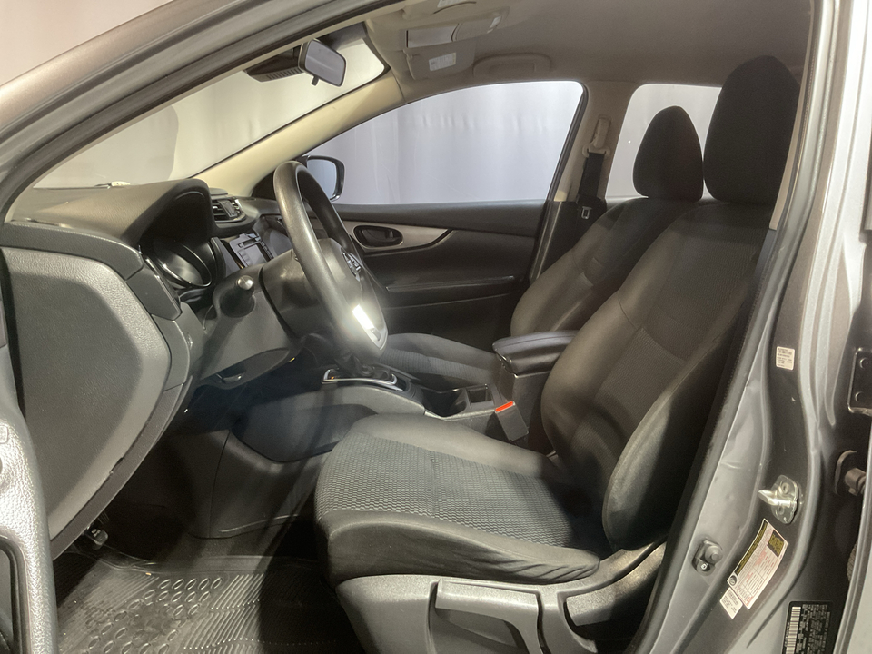 2020 Nissan Rogue Sport SV