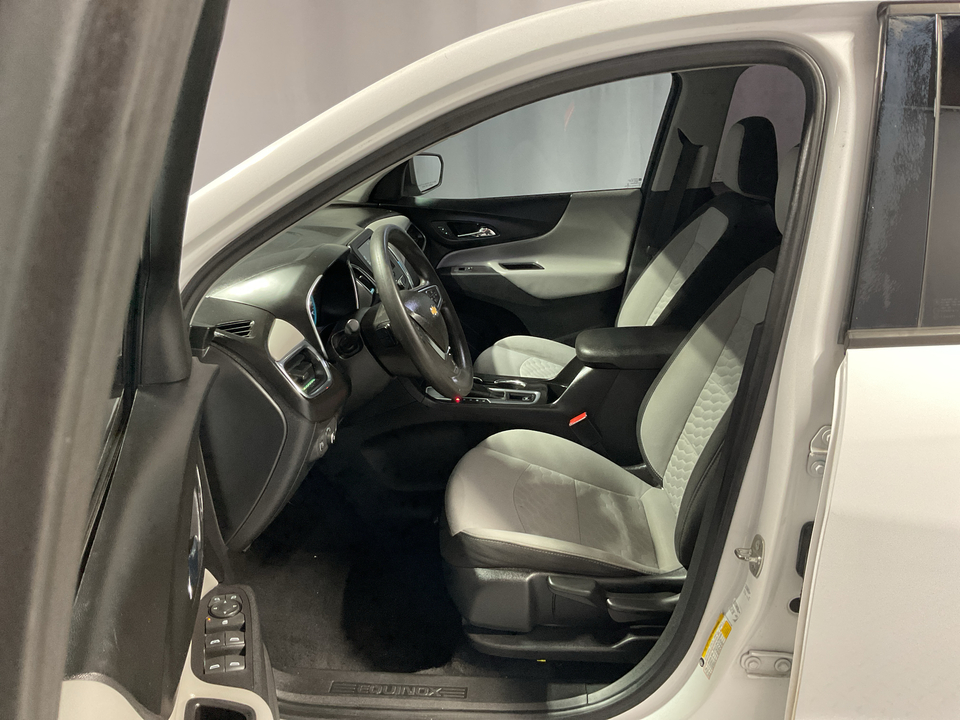 2018 Chevrolet Equinox LS 2WD