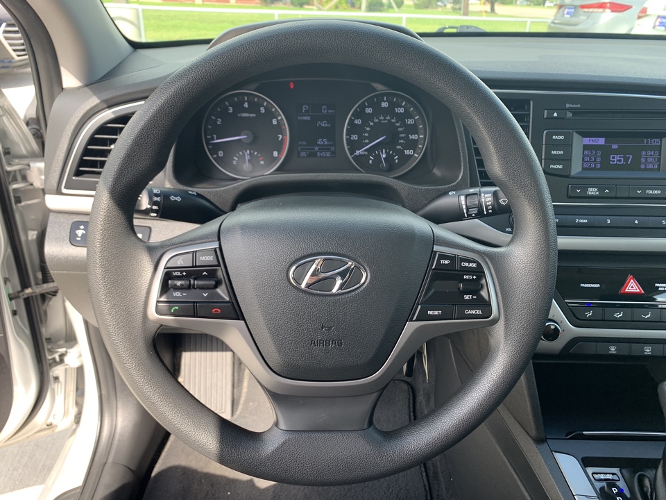 2018 Hyundai Elantra SE 6AT