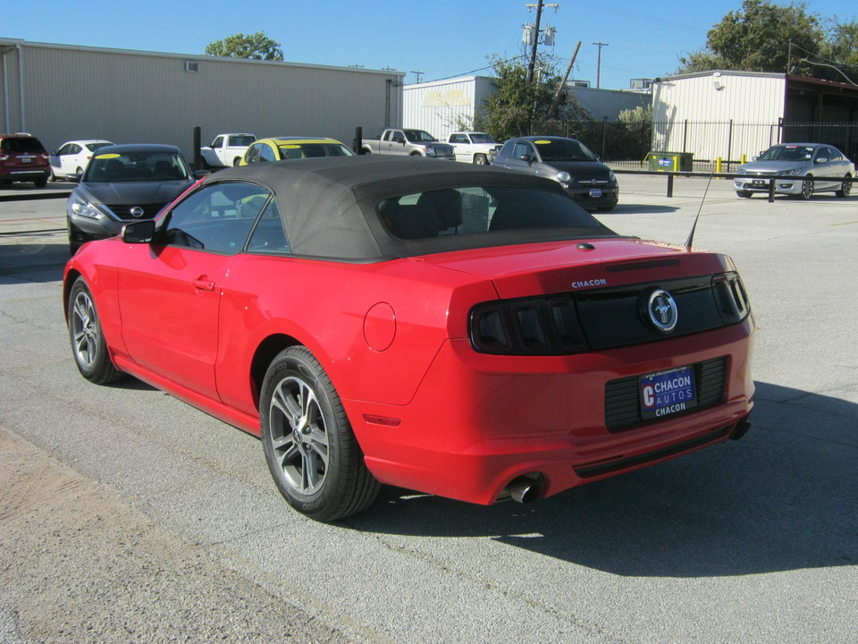 2014 Ford Mustang V6 Convertible