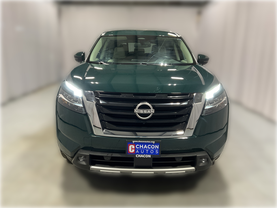 2022 Nissan Pathfinder SL