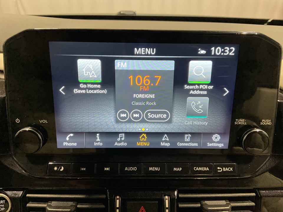 2022 Nissan Pathfinder SL