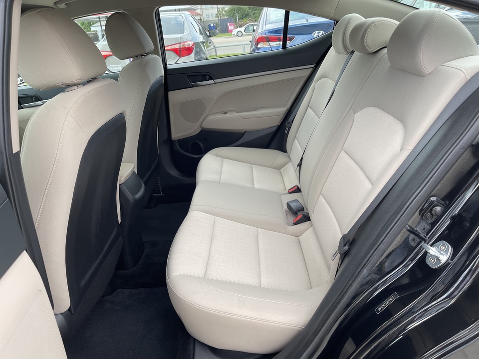 2018 Hyundai Elantra SE 6AT