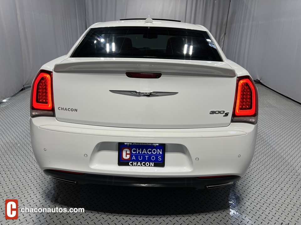 2018 Chrysler 300 S V6 RWD