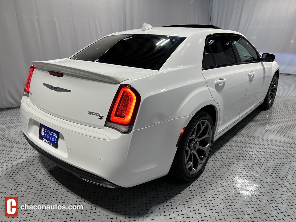2018 Chrysler 300 S V6 RWD