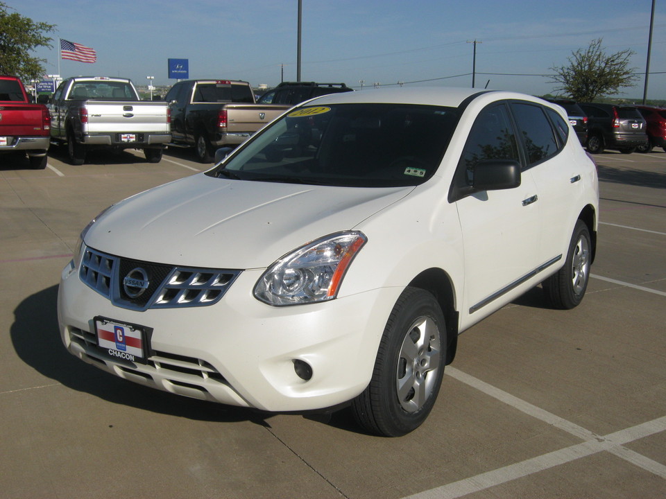 2012 Nissan Rogue S FWD Krom Edition