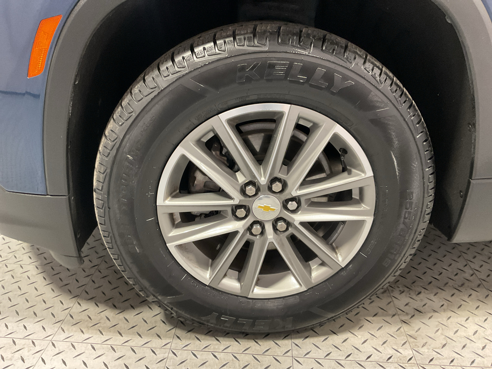 2023 Chevrolet Traverse LT Cloth FWD
