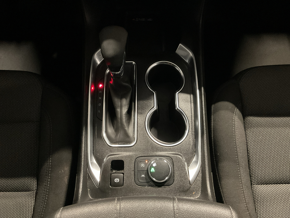 2023 Chevrolet Traverse LT Cloth FWD