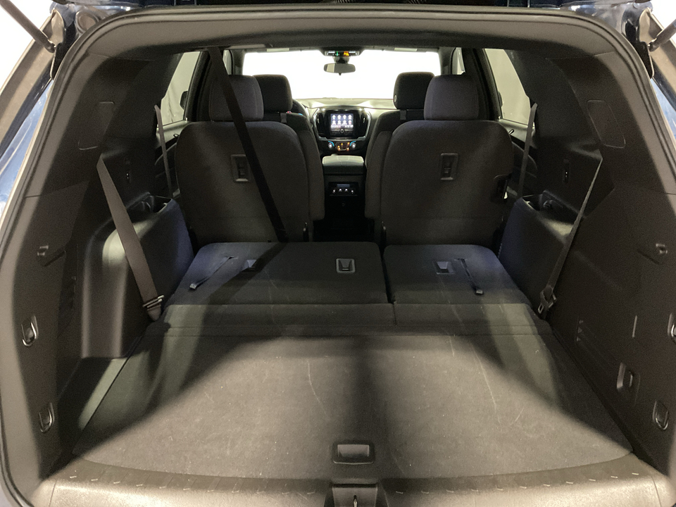 2023 Chevrolet Traverse LT Cloth FWD