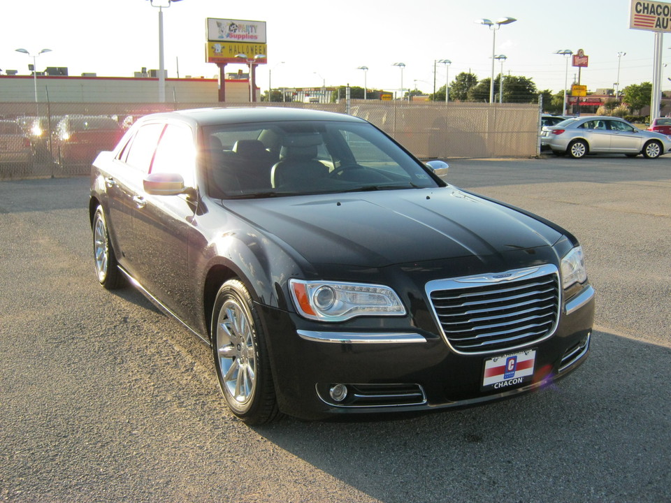 Used 2012 Chrysler 300 in Dallas, TX ( D277585 ) | Chacon Autos