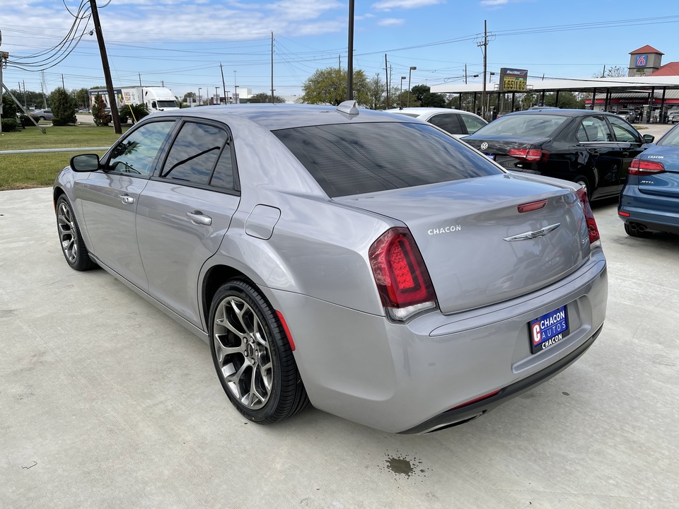 2018 Chrysler 300 Touring