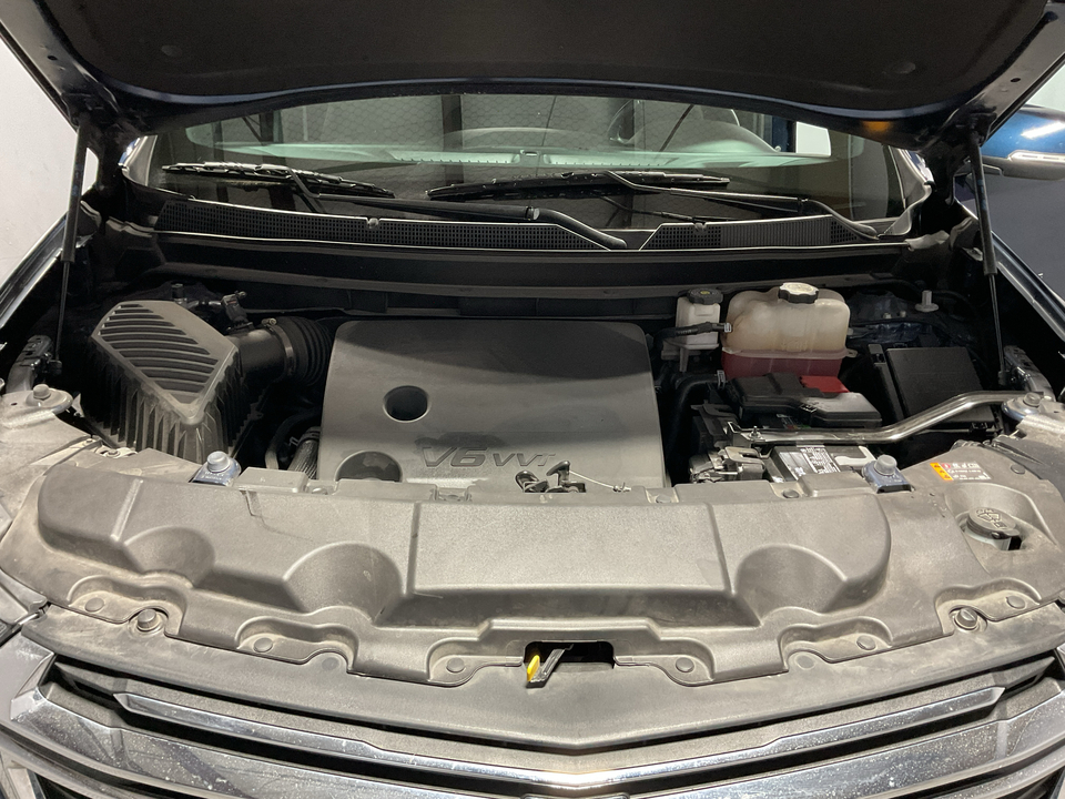 2023 Chevrolet Traverse LT Cloth FWD